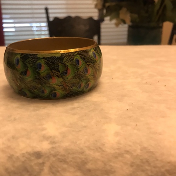 Bracket - Picture 2 of 3